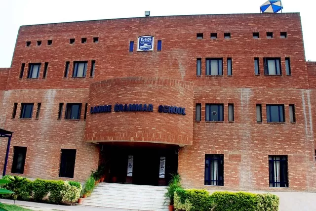 Lahore-grammar-school